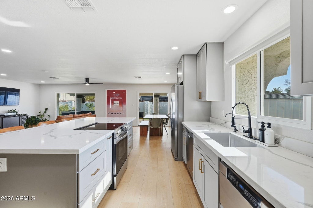 Photo of 1703 E Laguna Drive, Tempe, AZ 85282 (MLS # 7068420)