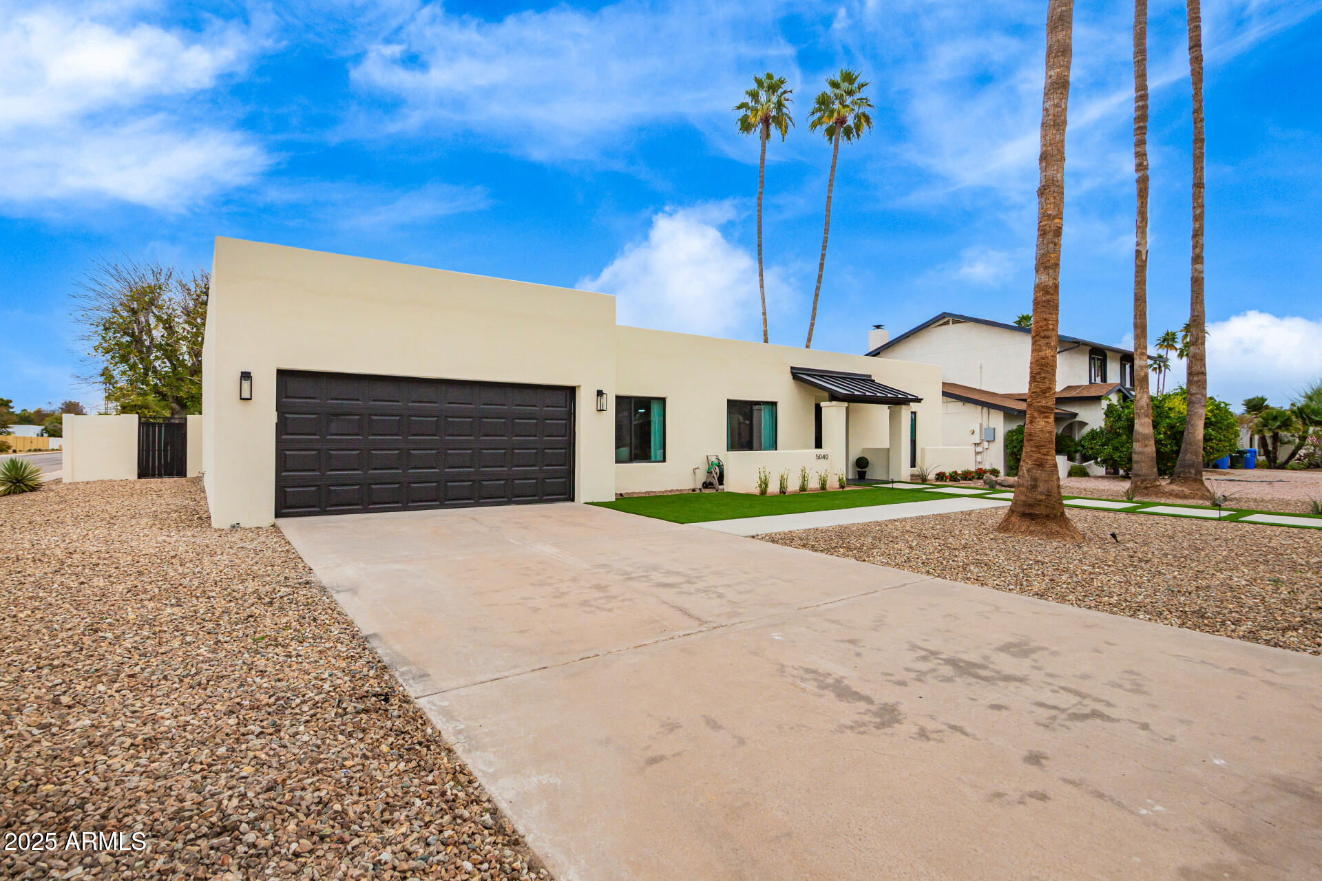 5040 E COLUMBINE Drive