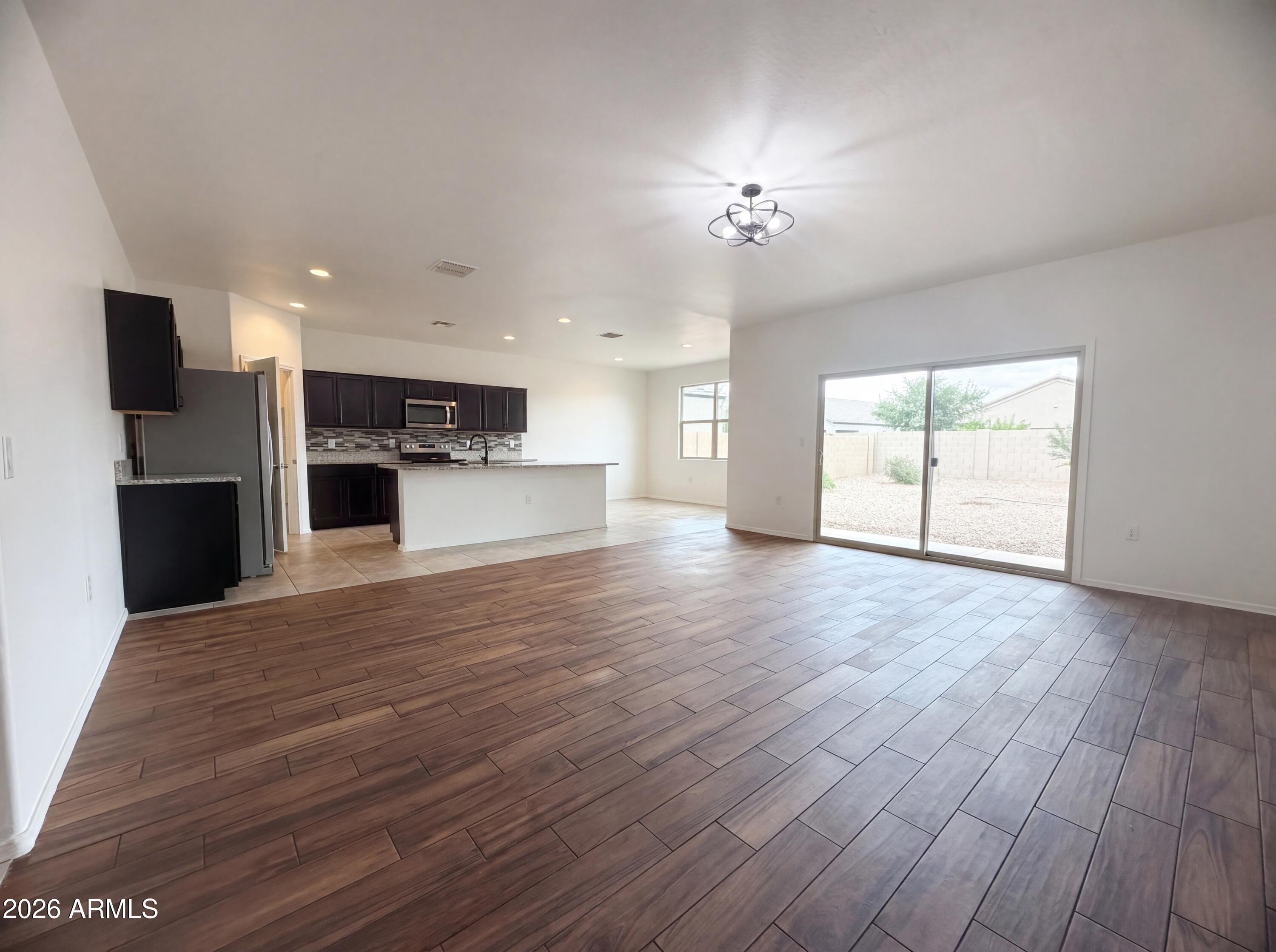 4850 E LIVING STONE Way