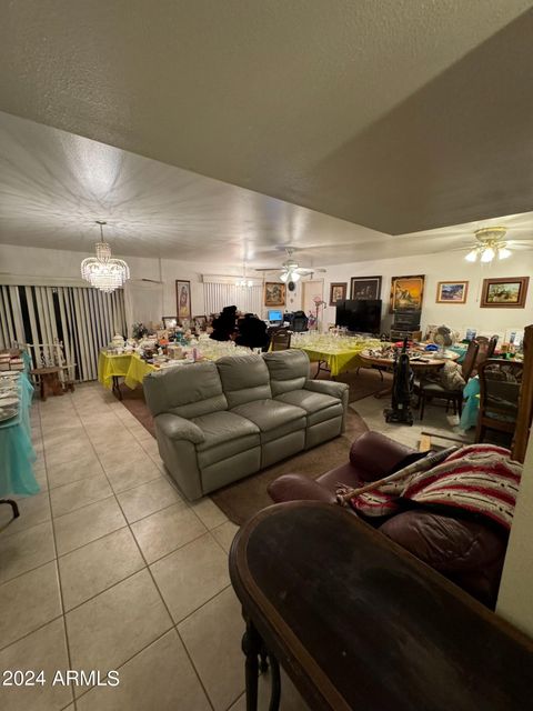 Single Family Residence in Sun City AZ 10035 103RD Drive 4.jpg