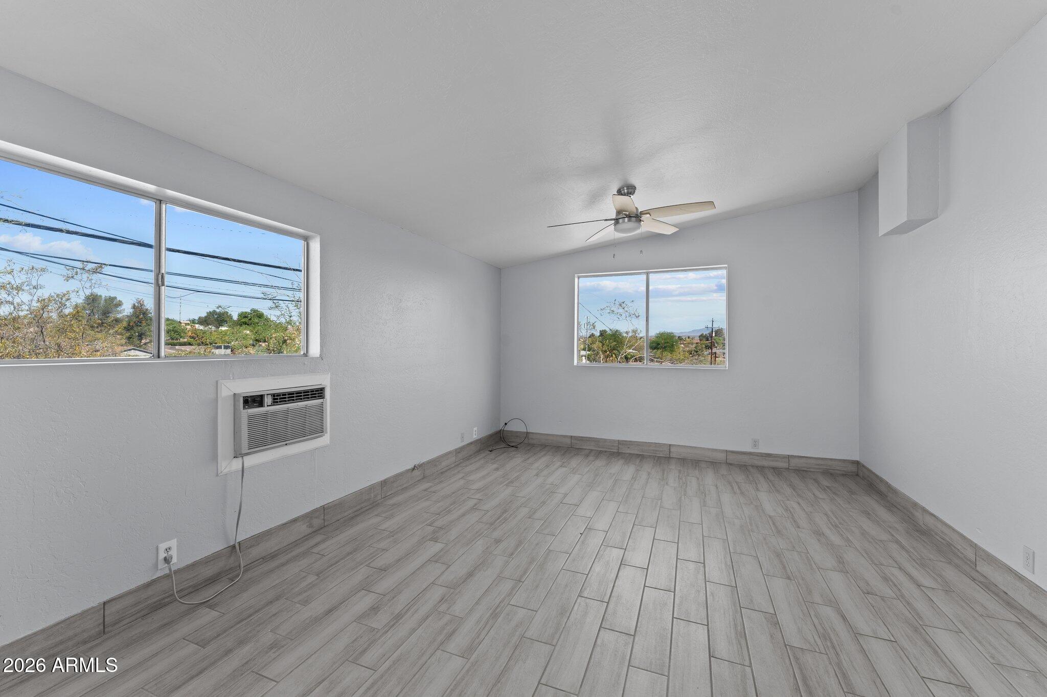 692 W Wickenburg Way Apt C