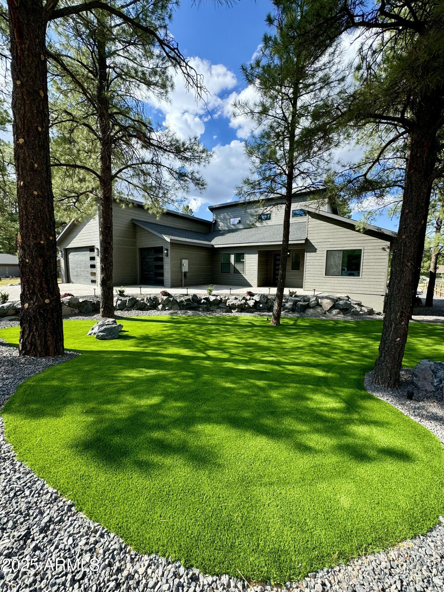 2830 W Highland Meadows Drive 115