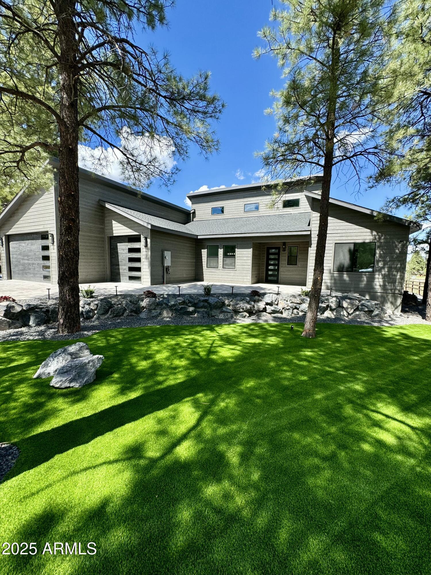 2830 W Highland Meadows Drive 115