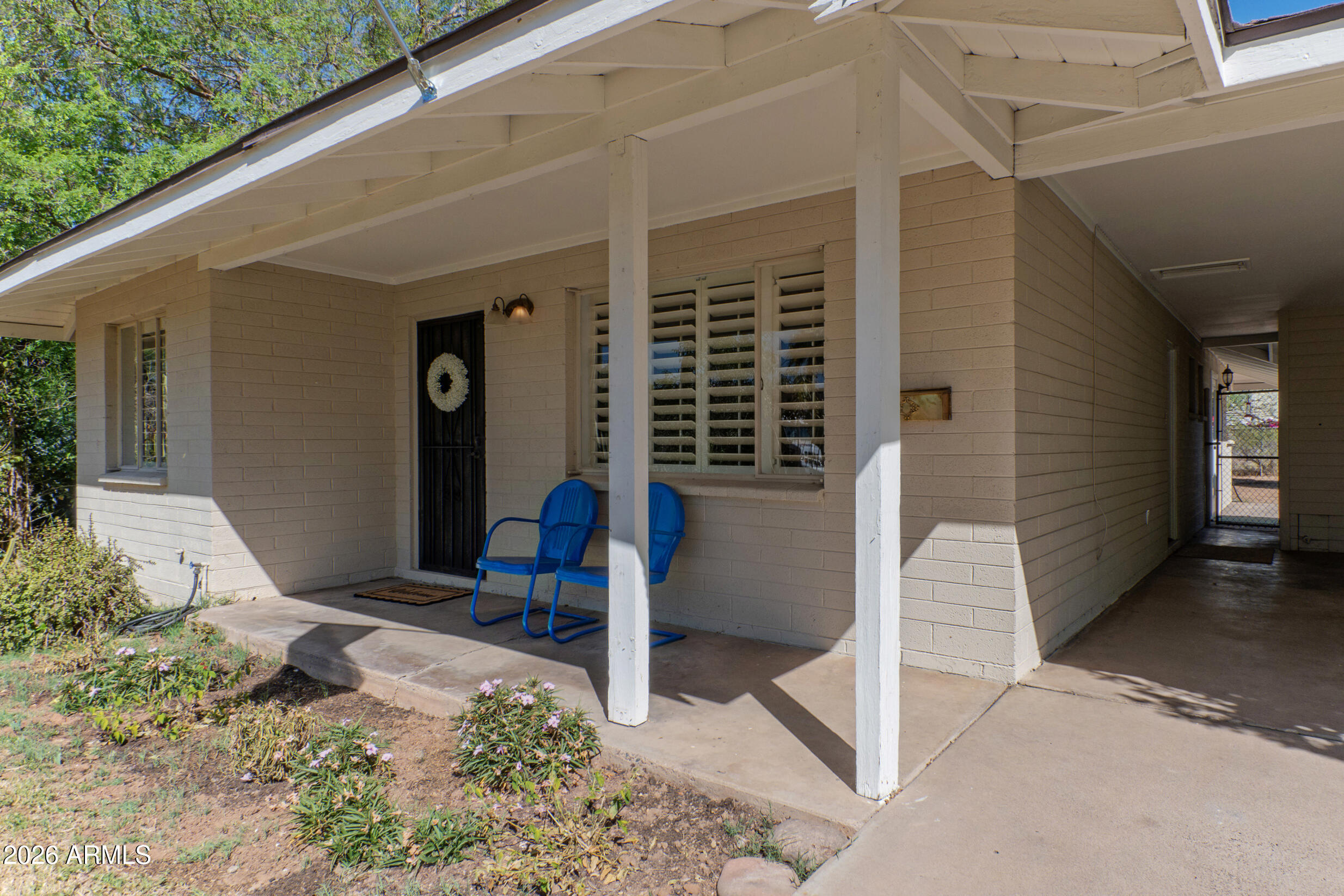 1334 W WILLETTA Street