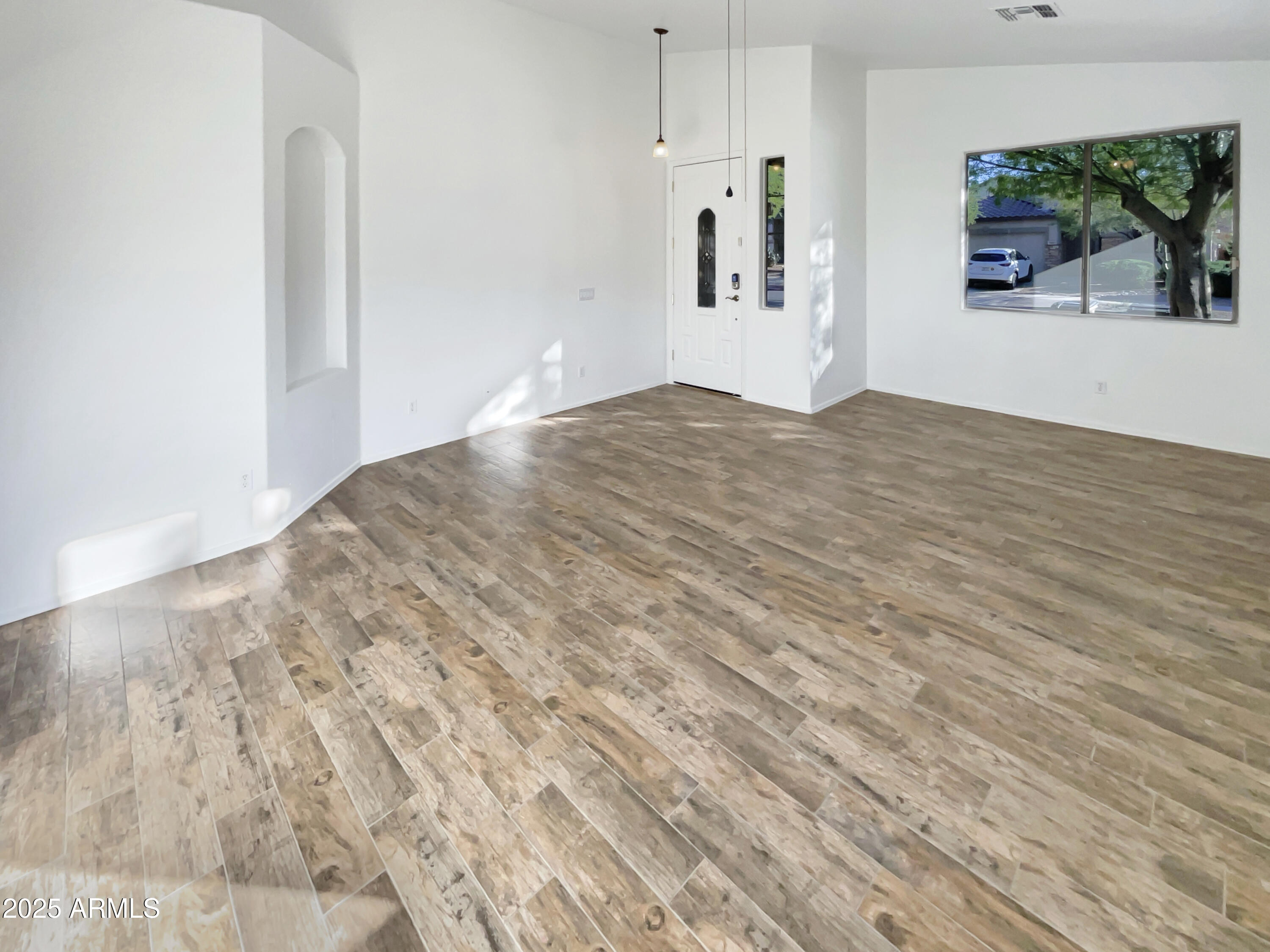 18184 W DESERT BLOSSOM Drive