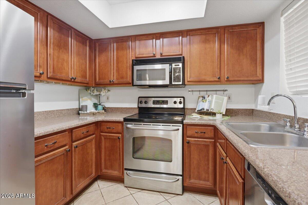 5757 W EUGIE Avenue 2082