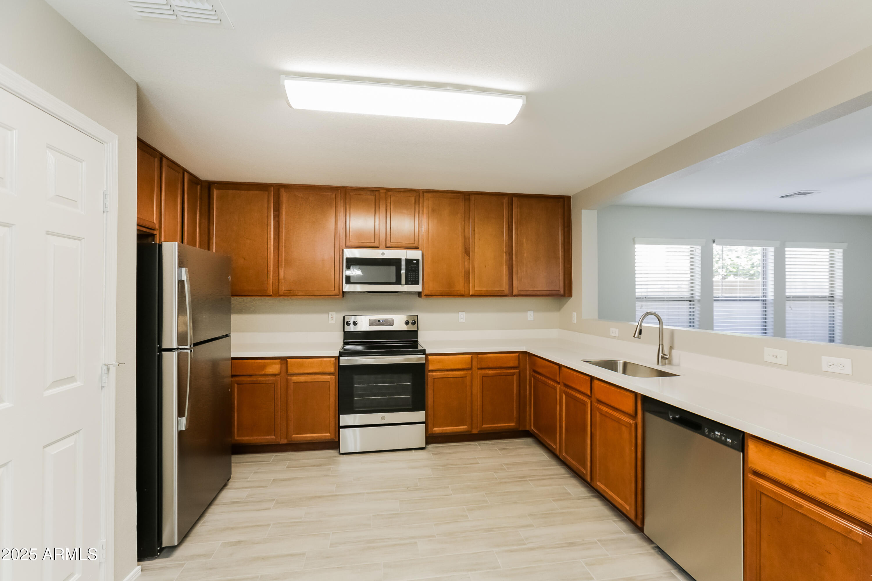 11219 W GARFIELD Street