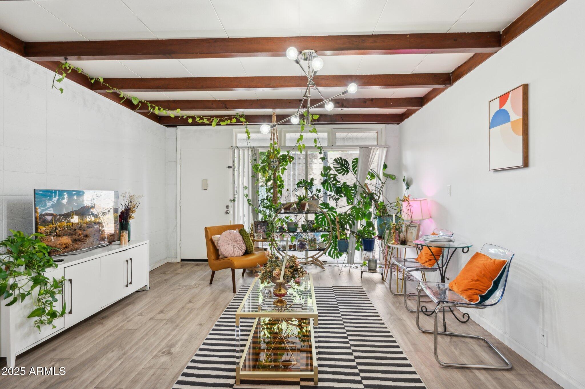 1101 E BETHANY HOME Road 1