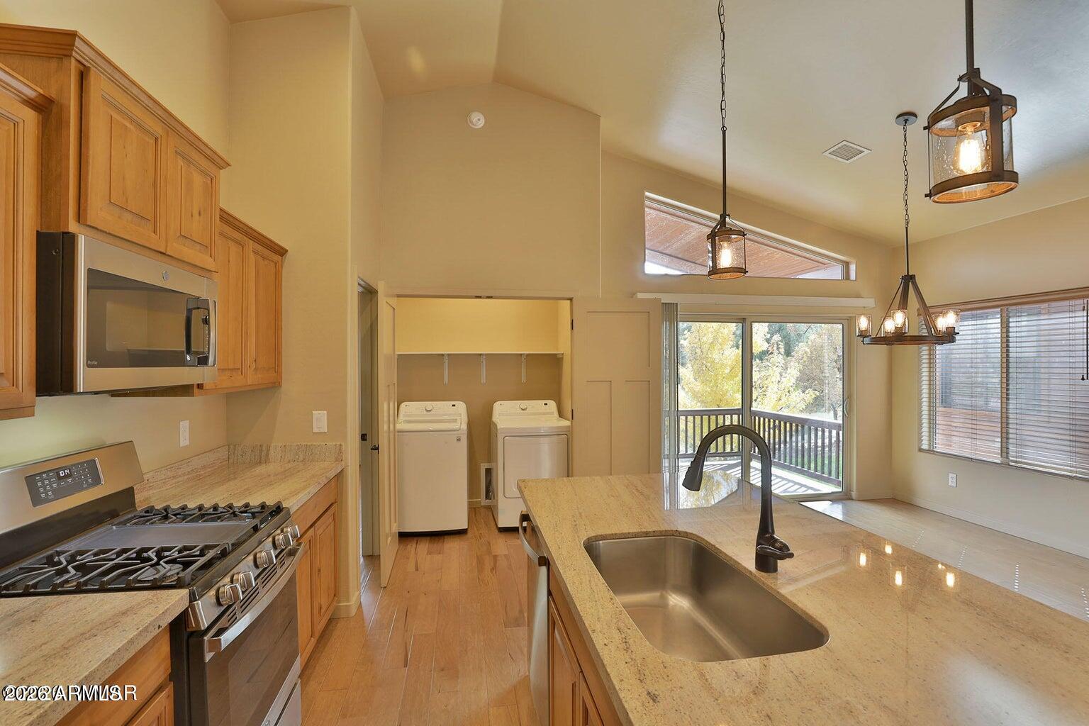 2012 Lake Breeze Road