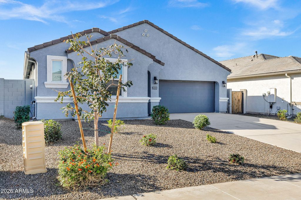 Photo of 2939 W Shanley Ave Avenue, Apache Junction, AZ 85120 (MLS # 7001731)
