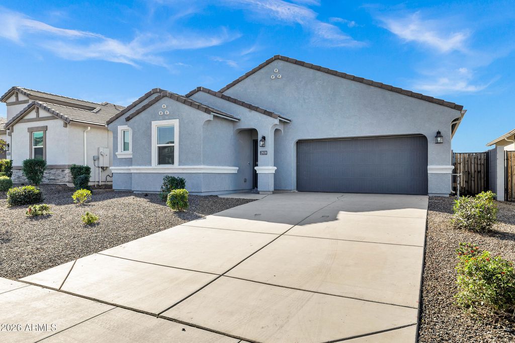 Photo of 2939 W Shanley Ave Avenue, Apache Junction, AZ 85120 (MLS # 7001731)