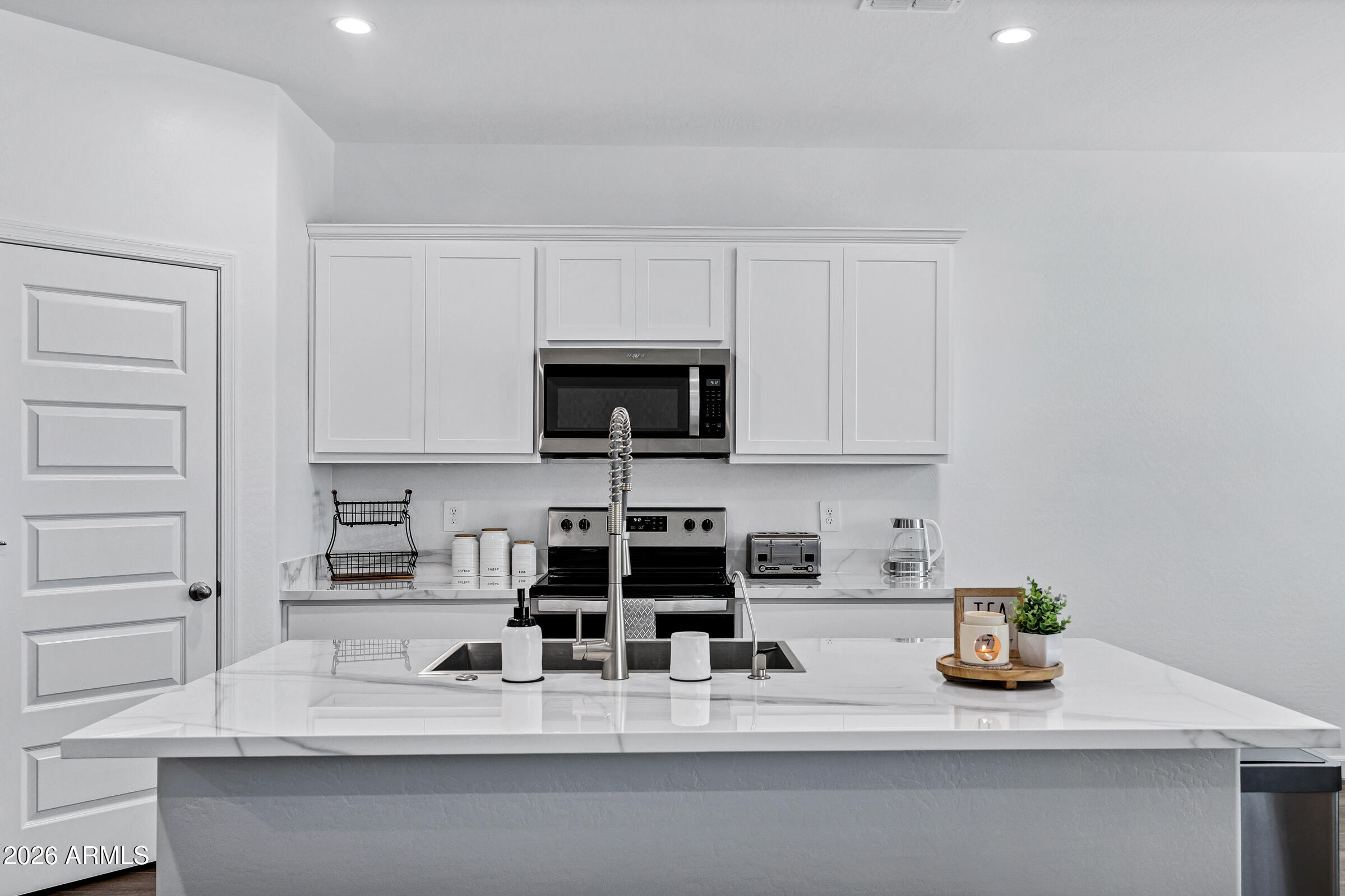 2939 W Shanley Avenue