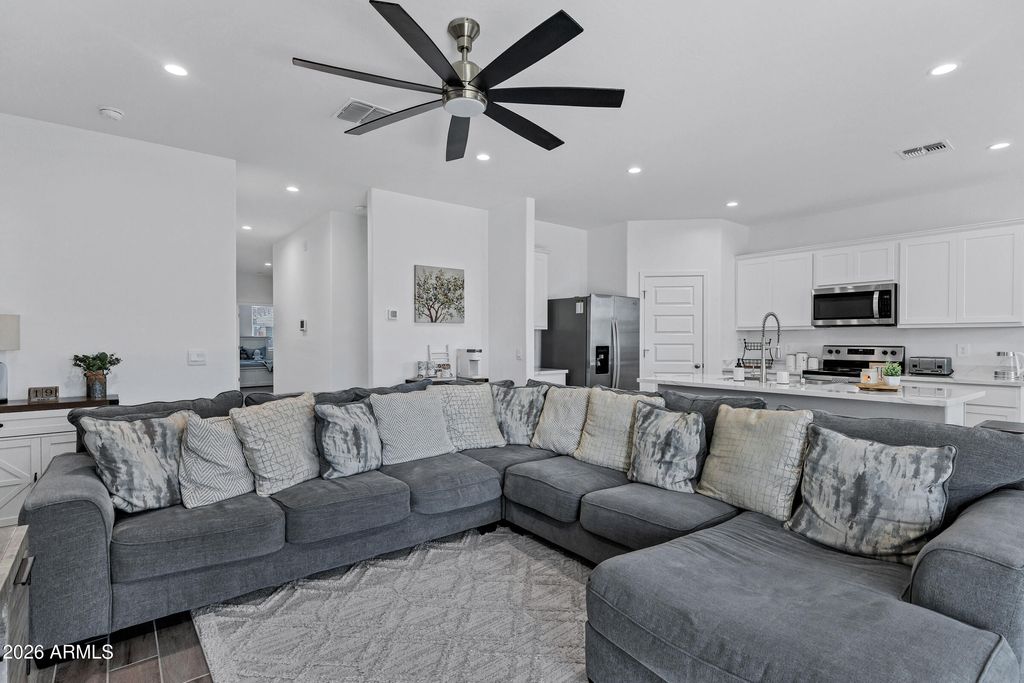 Photo of 2939 W Shanley Ave Avenue, Apache Junction, AZ 85120 (MLS # 7001731)