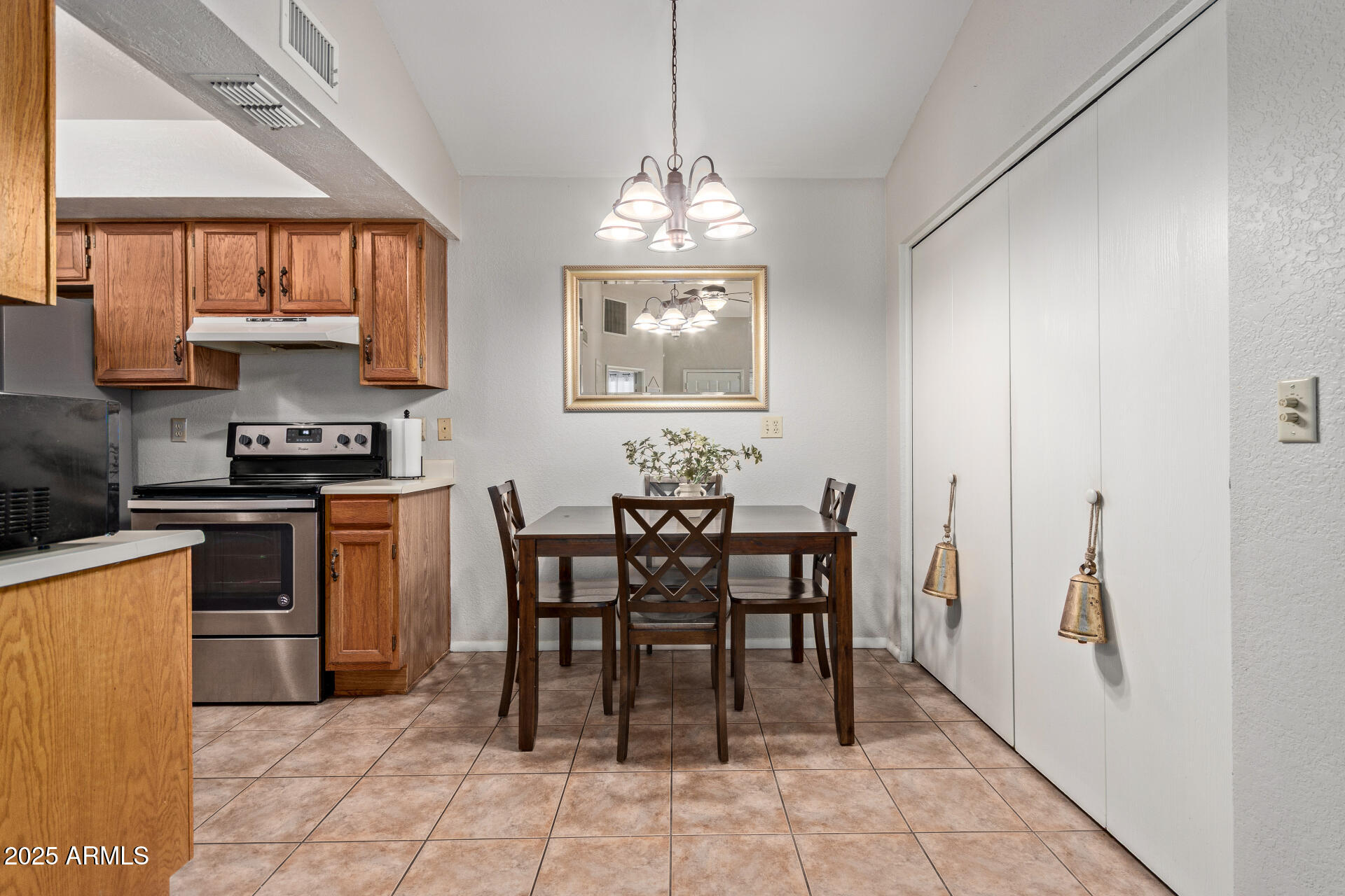 5136 E EVERGREEN Street 1142