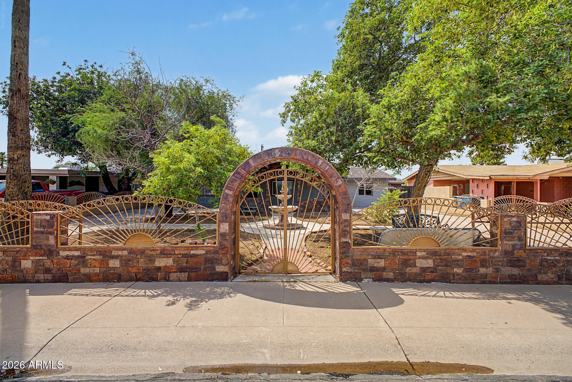 6241 W HIGHLAND Avenue