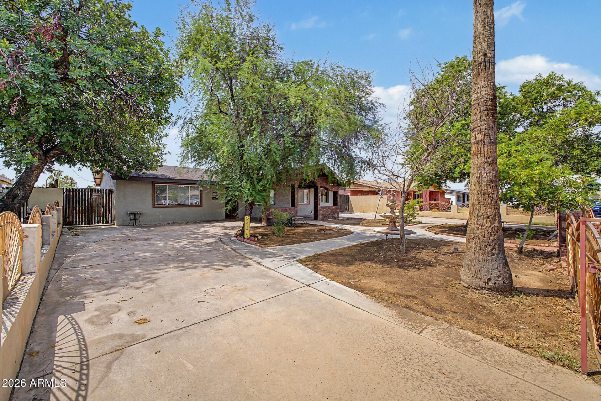6241 W HIGHLAND Avenue