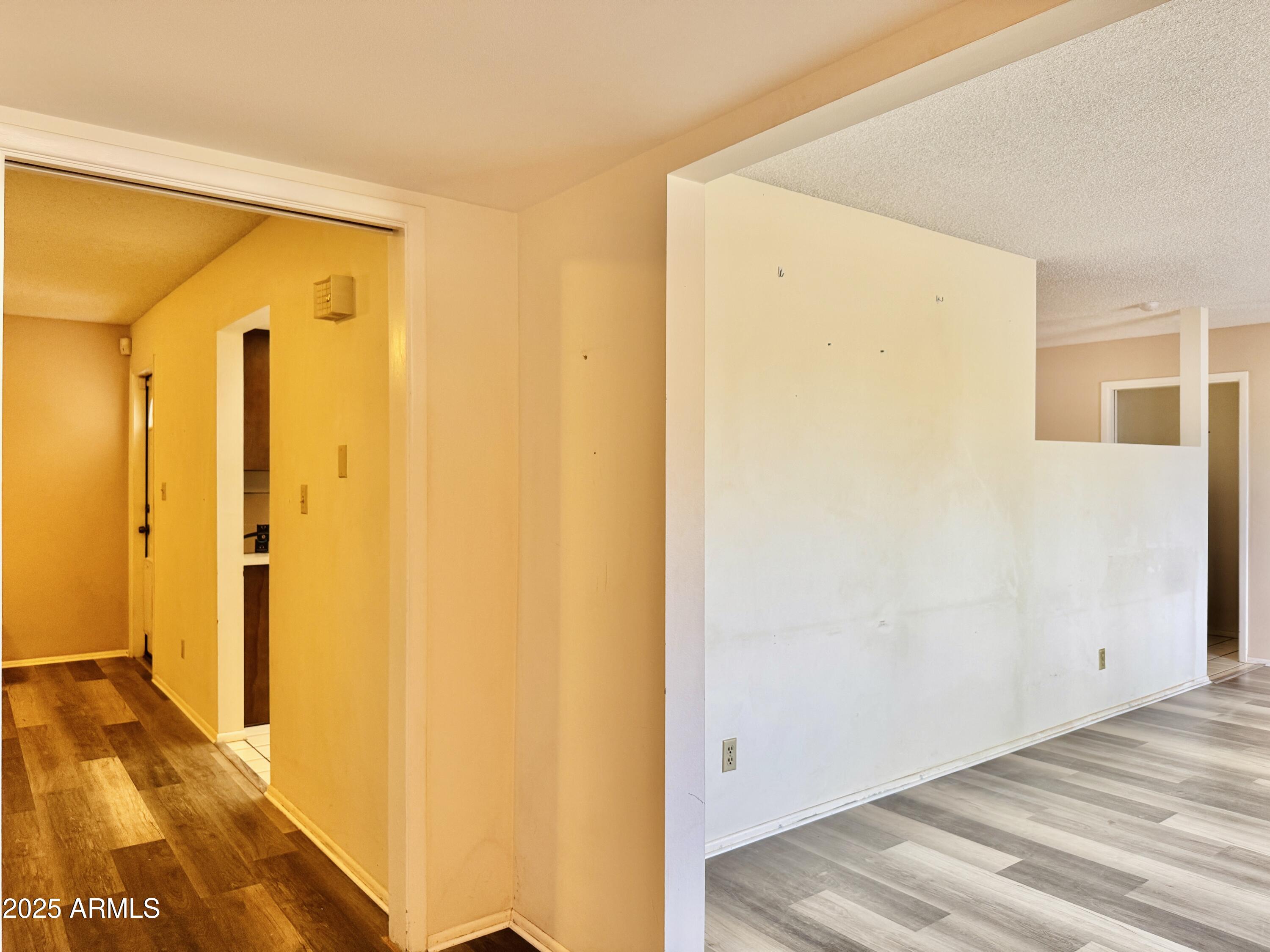 710 E LA JOLLA Drive