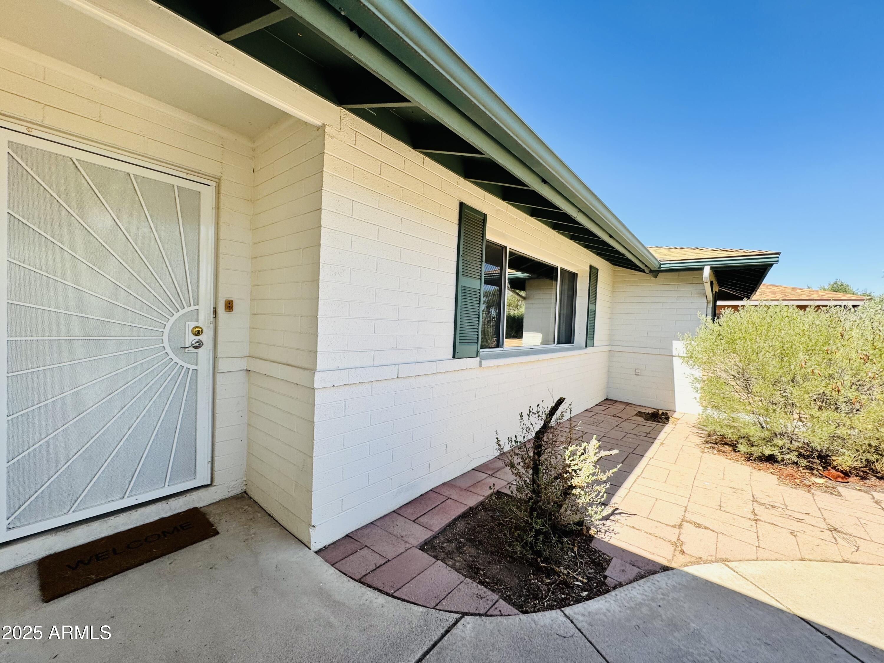 710 E LA JOLLA Drive