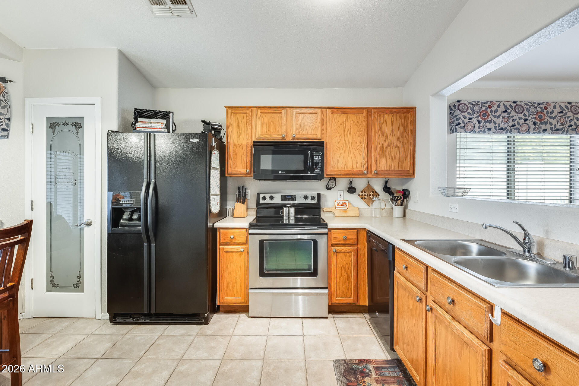 17729 N WOODROSE Avenue