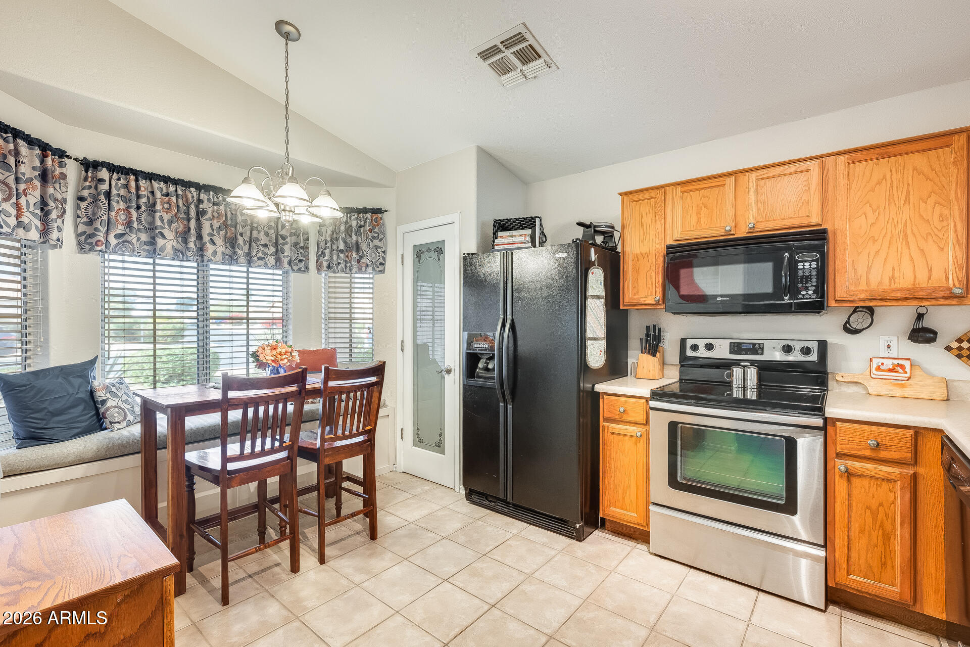 17729 N WOODROSE Avenue