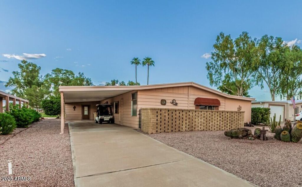Photo of 9044 E Sun Lakes Boulevard, Sun Lakes, AZ 85248 (MLS # 6934702)
