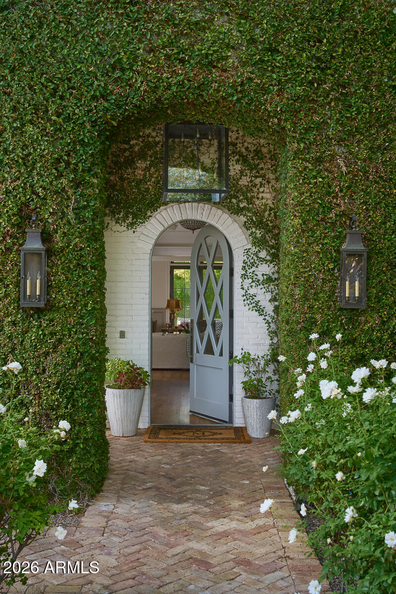6320 E CALLE DEL NORTE --