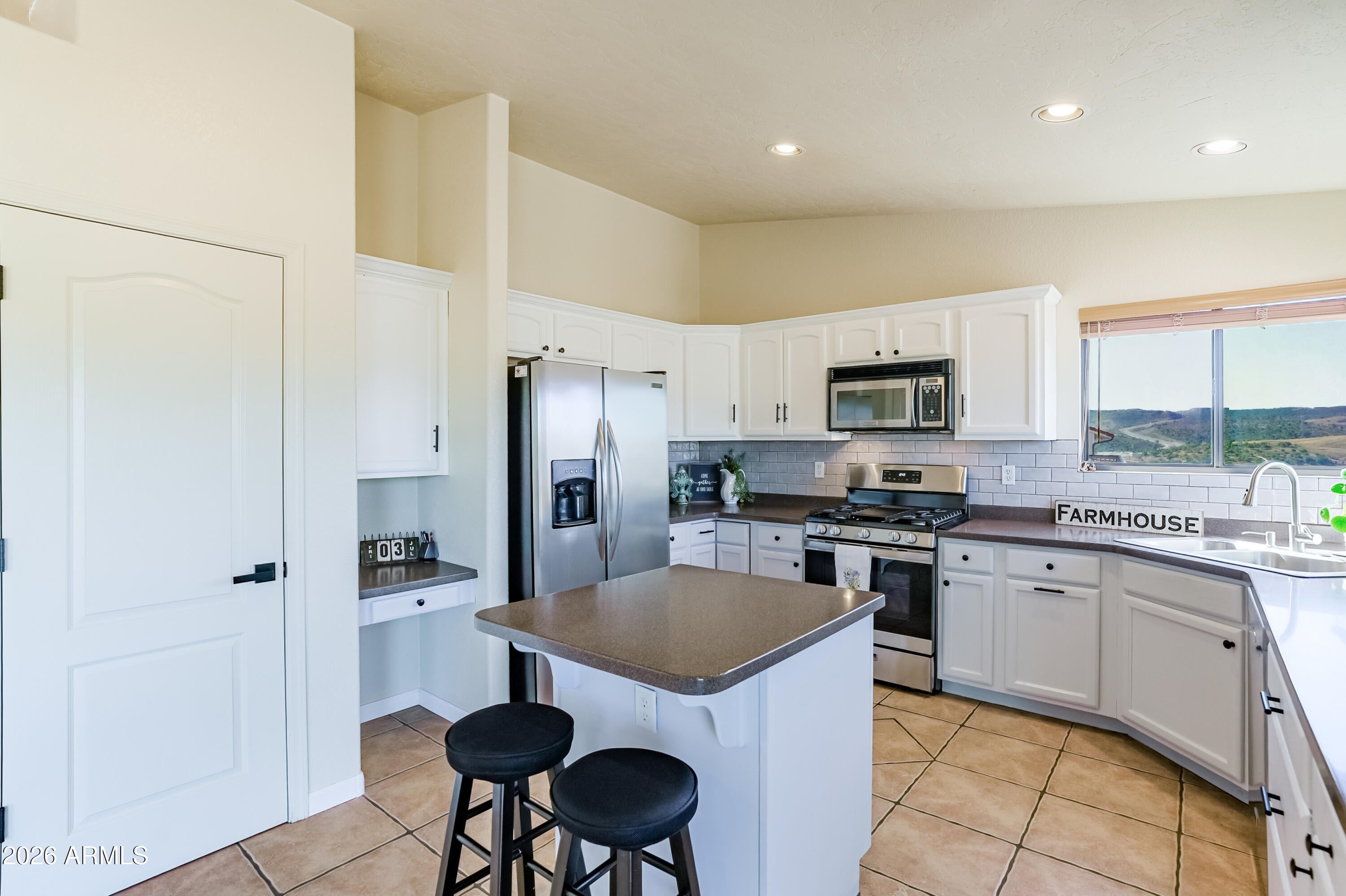 1567 RYCOSA Lane