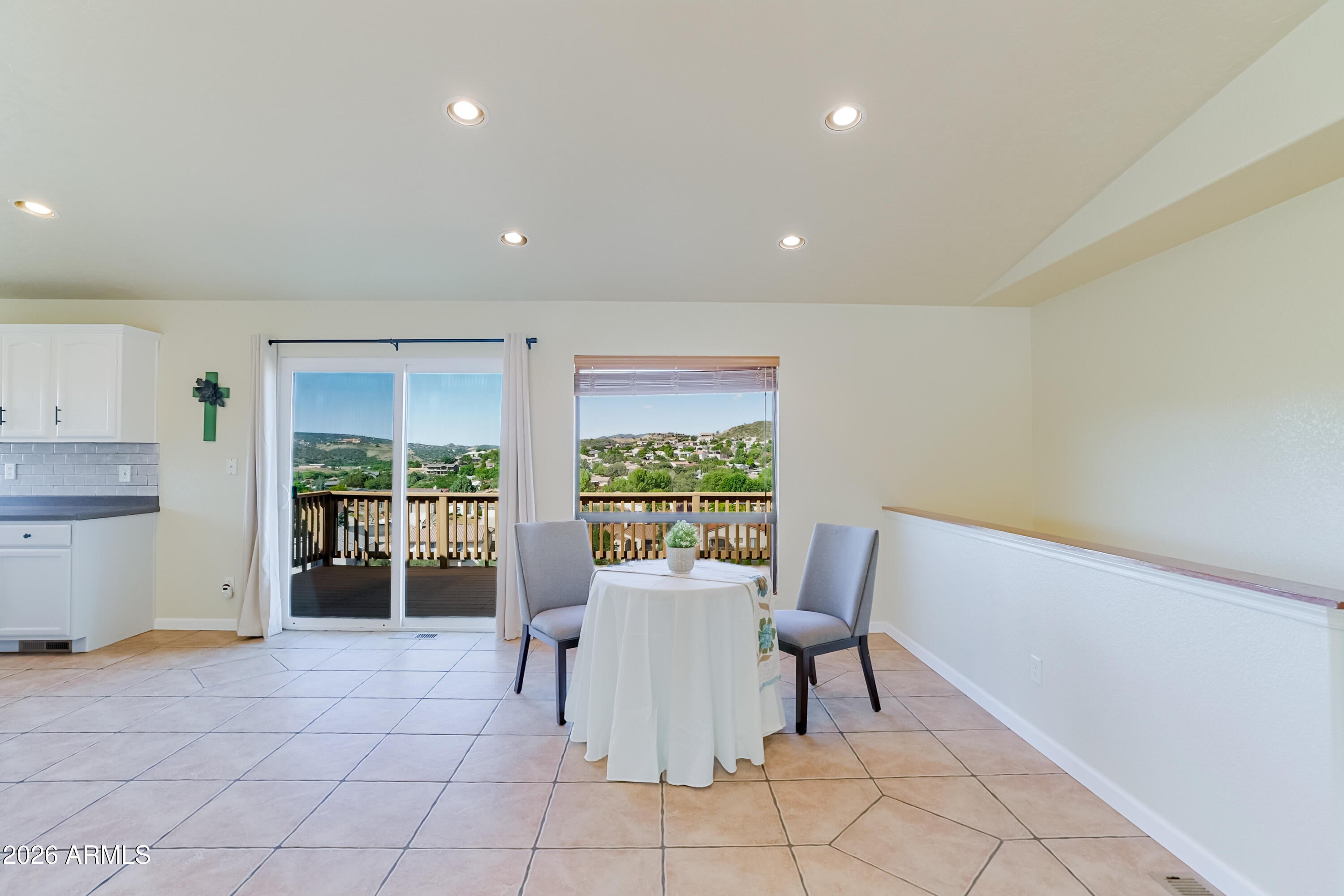 1567 RYCOSA Lane