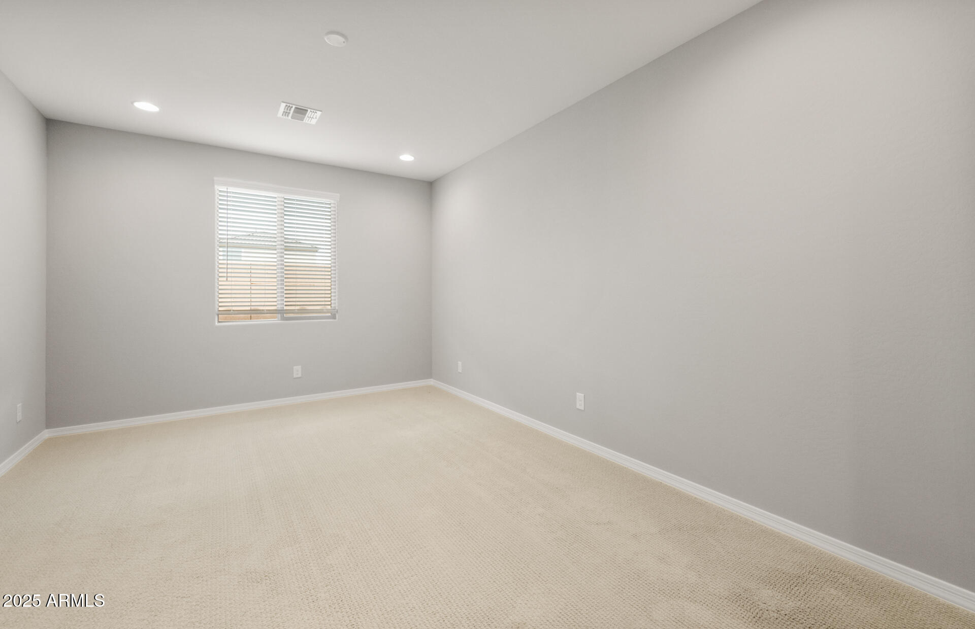 42945 W Palo Abeto Drive