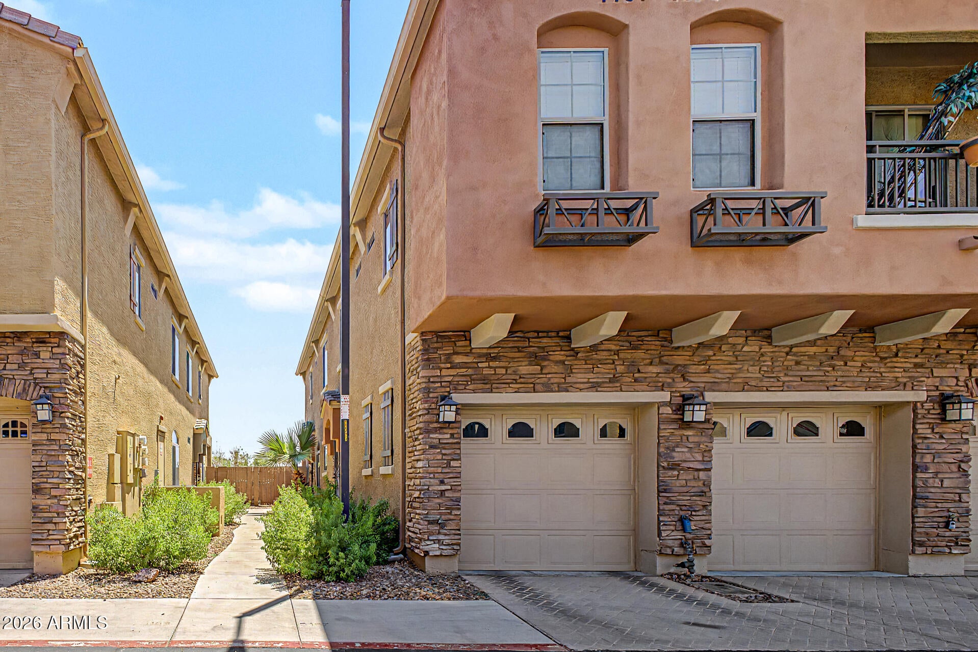 1350 S Greenfield Road 1158