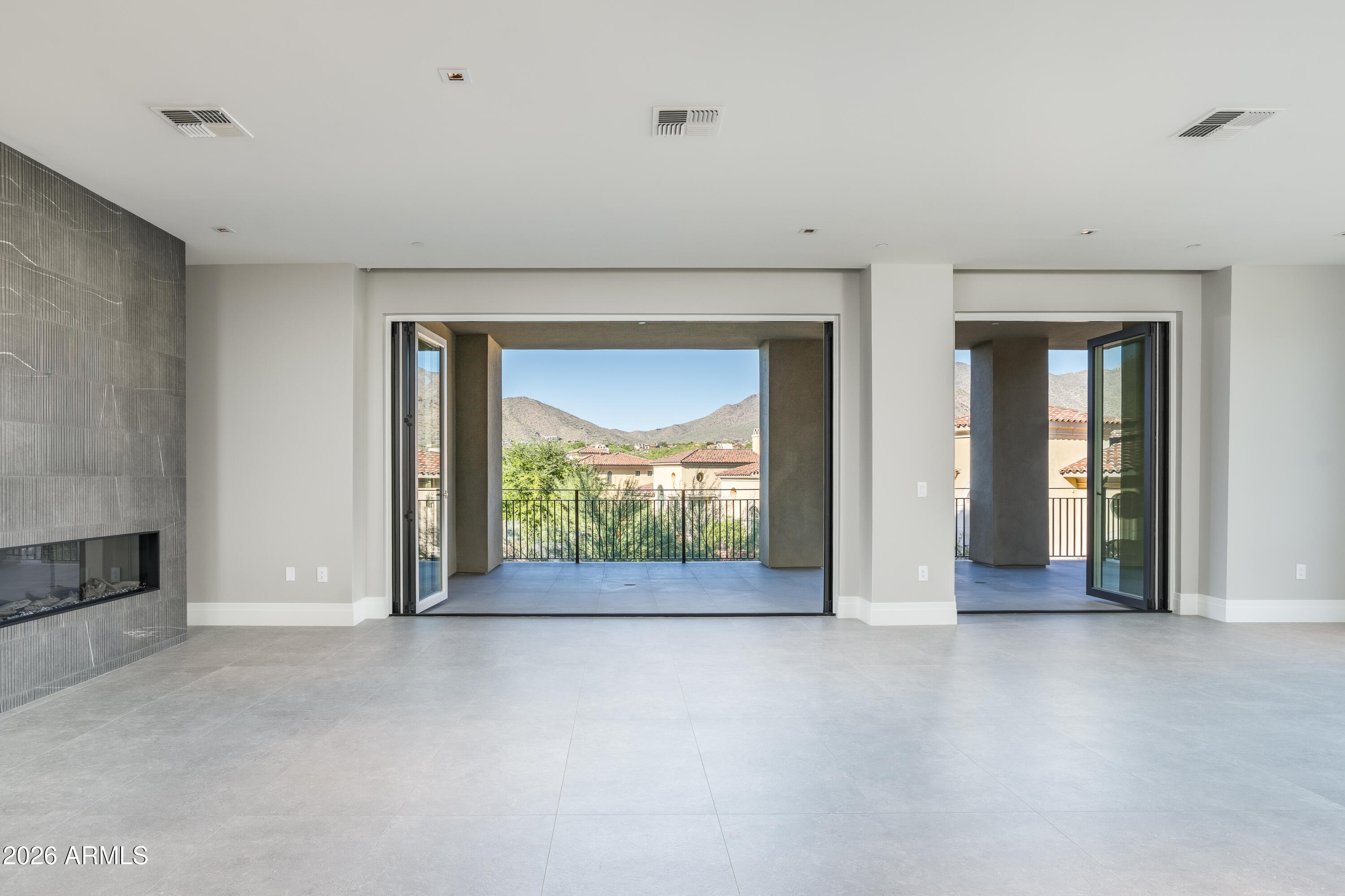 18720 N 101ST Street 3008