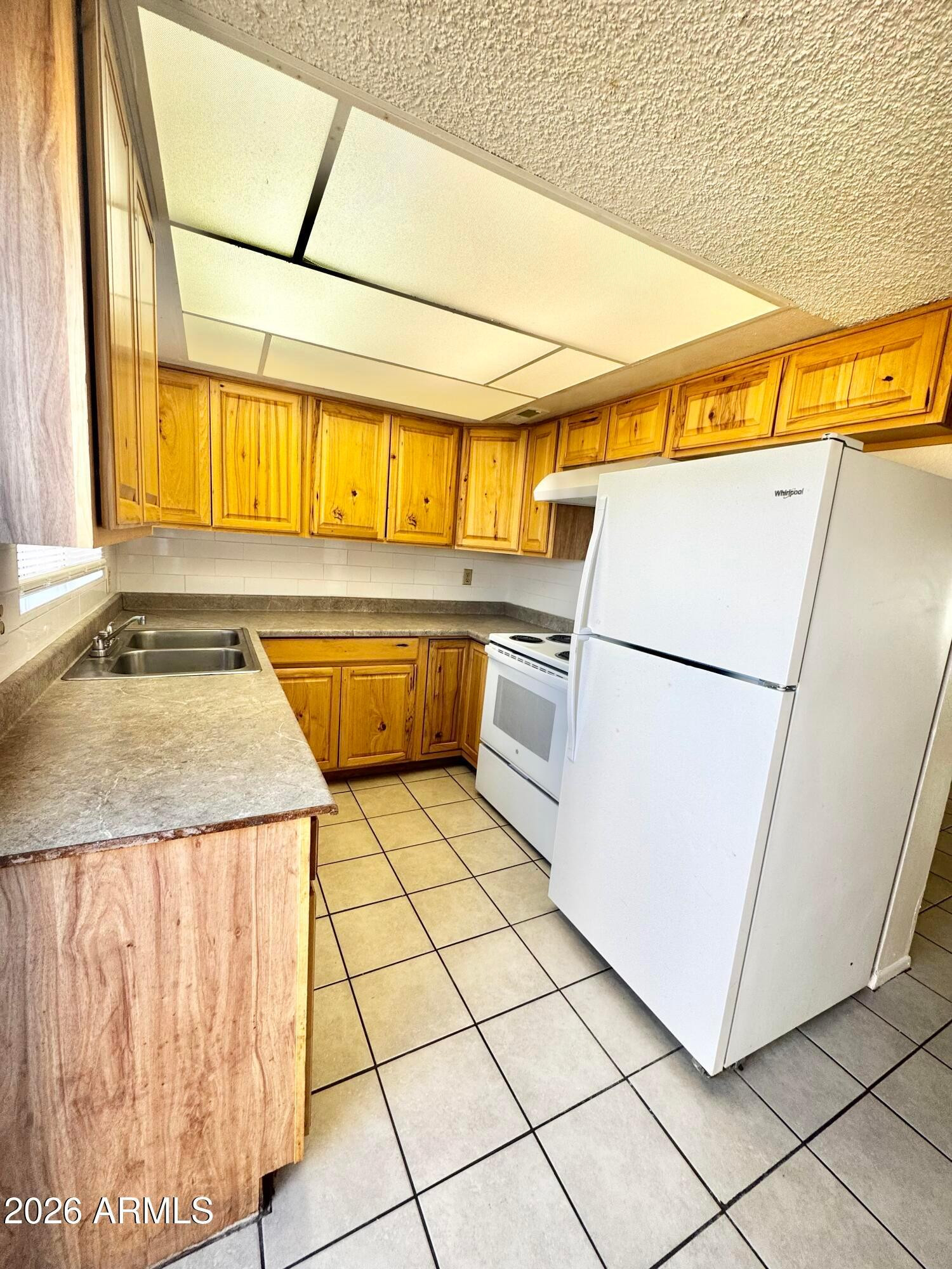UNK - Residential Lease