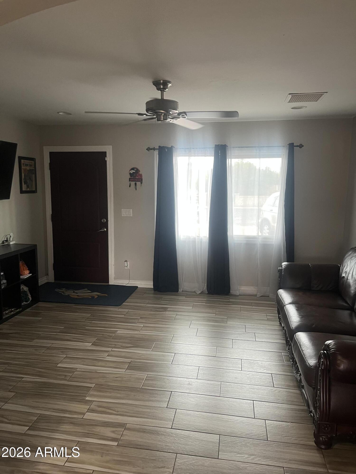 8226 W MONTECITO Avenue