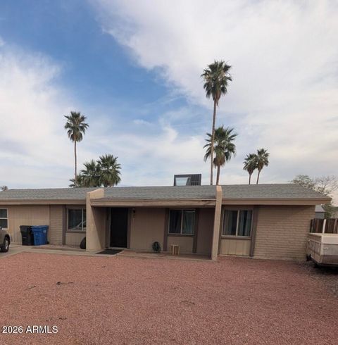 Photo of 8226 W Montecito Avenue, Phoenix, AZ 85033 (MLS # 7011687)