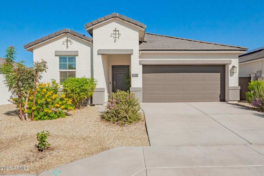 Photo of 1821 S 239th Drive, Buckeye, AZ 85326 (MLS # 6924796)