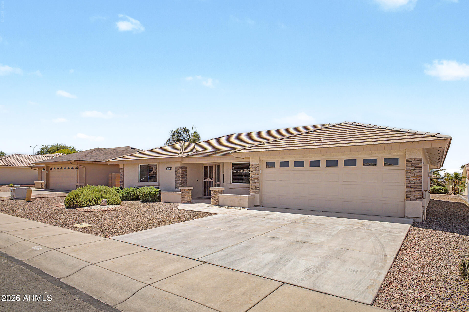 11247 E MEDINA Avenue
