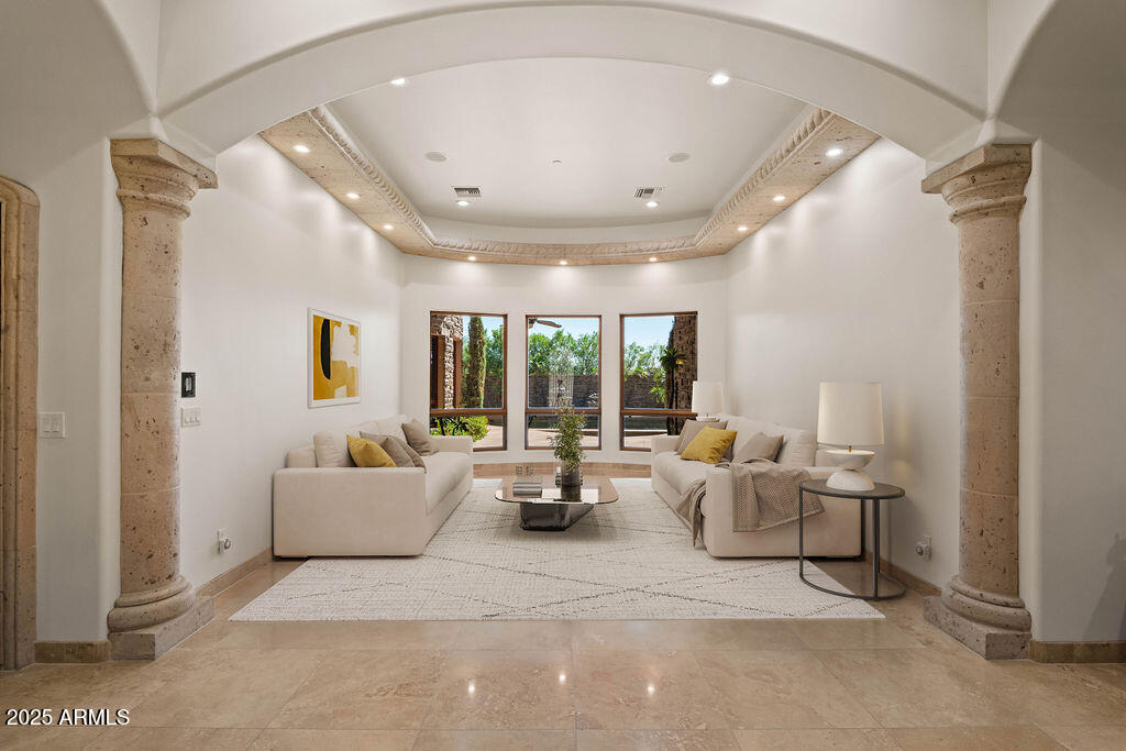 11379 E DREYFUS Avenue