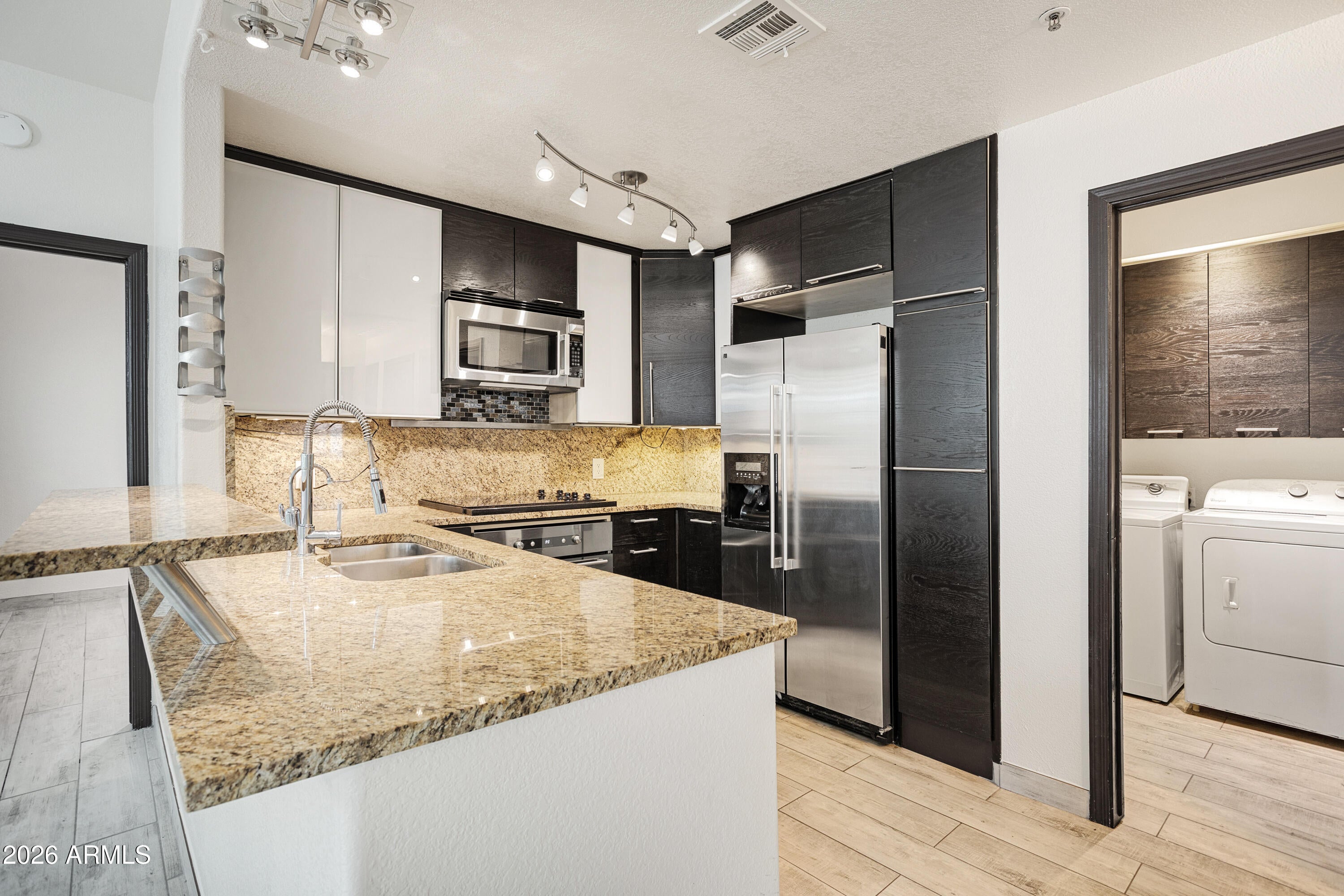 11375 E SAHUARO Drive 2008