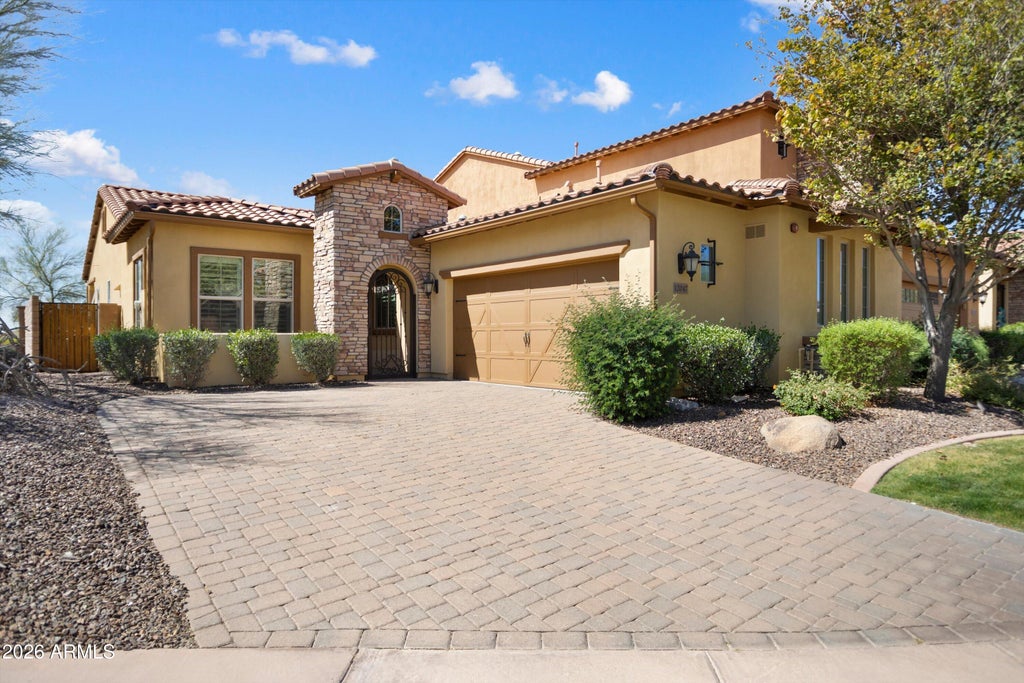 Photo of 12047 W Red Hawk Drive, Peoria, AZ 85383 (MLS # 7073595)
