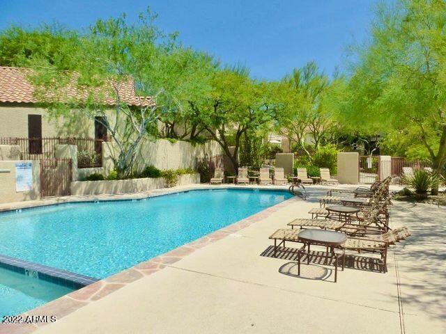 Scottsdale, Arizona 85255, United States, 2 Bedrooms Bedrooms, ,2 BathroomsBathrooms,Residential,Pending,219596