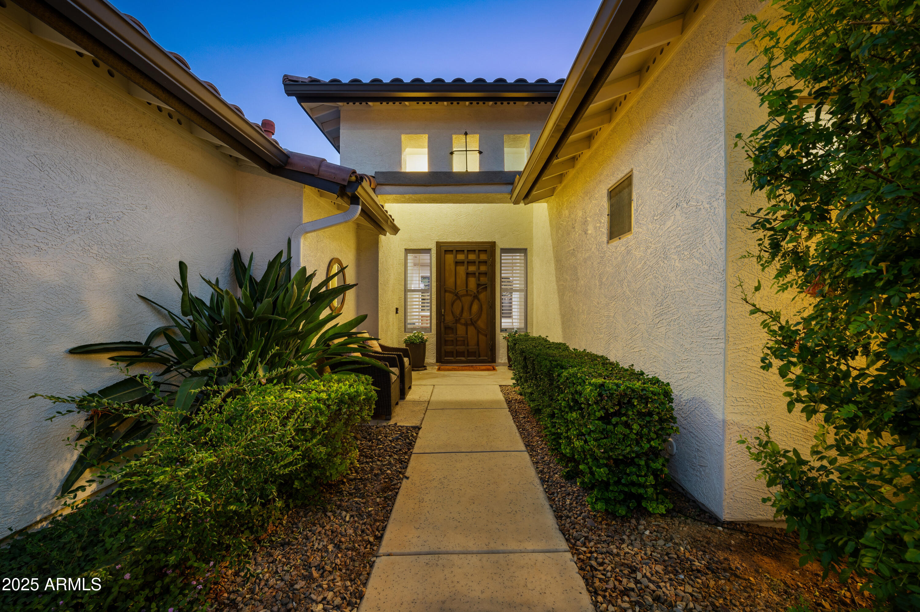 5560 S White Drive
