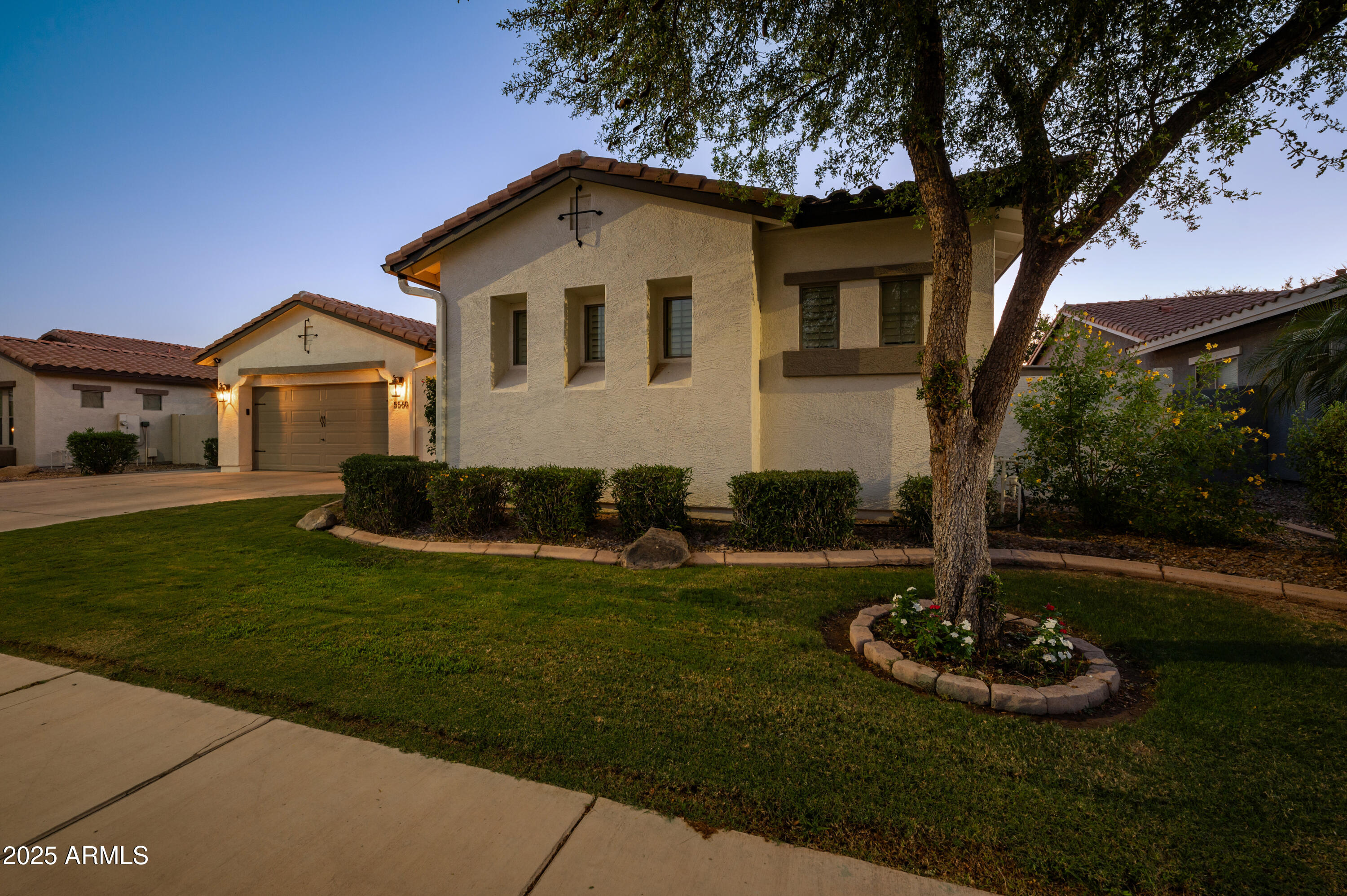 5560 S White Drive