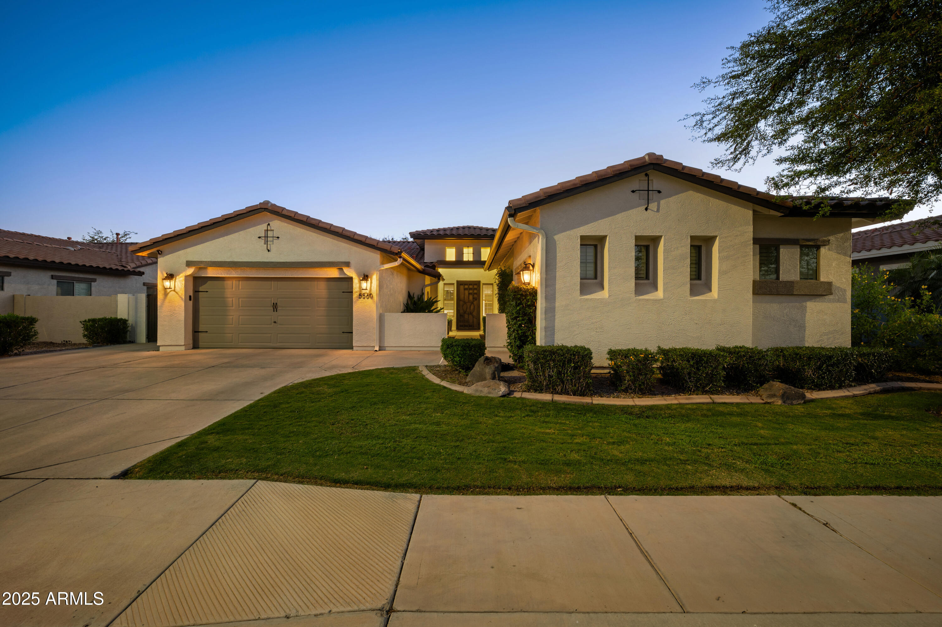 5560 S White Drive