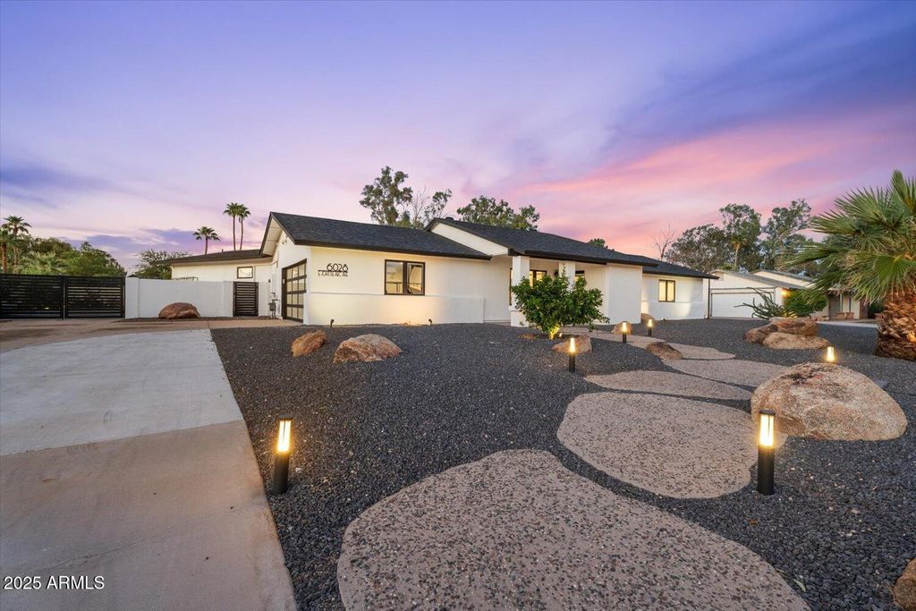 Photo of 6028 E Joan De Arc Avenue, Scottsdale, AZ 85254 (MLS # 6934338)
