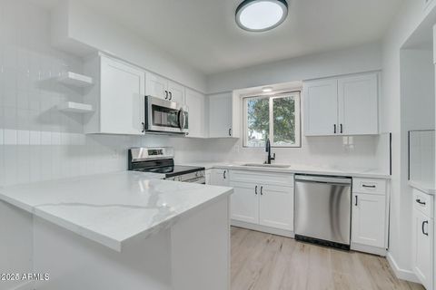 Property photo of 687 N Jackson Street, Chandler, AZ 85225