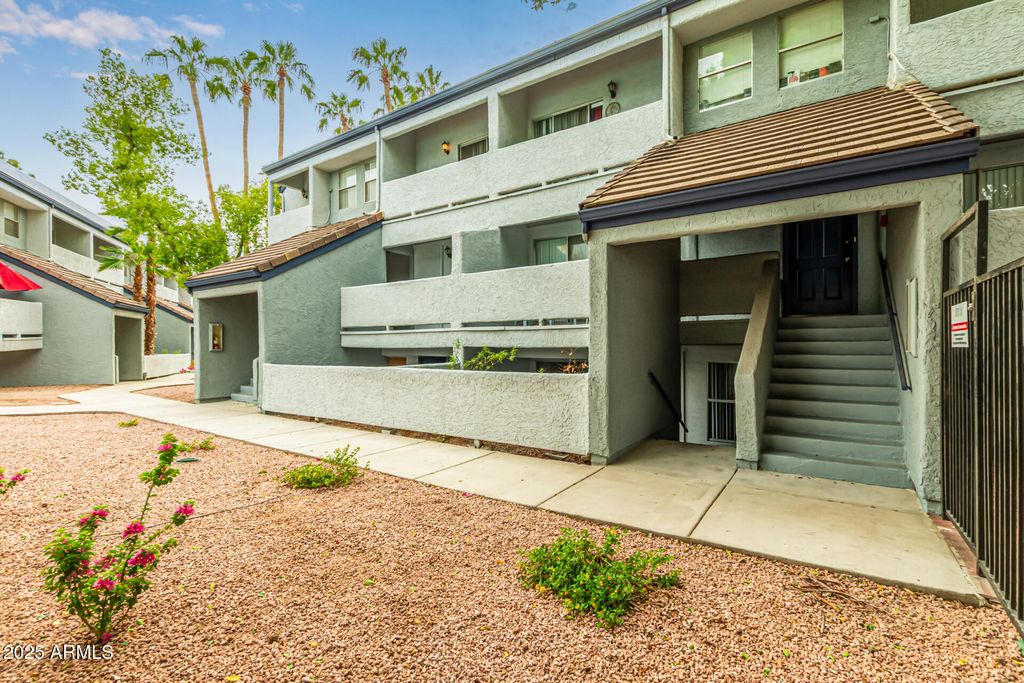 Photo of 1331 W Baseline Road #102, Mesa, AZ 85202 (MLS # 6932604)