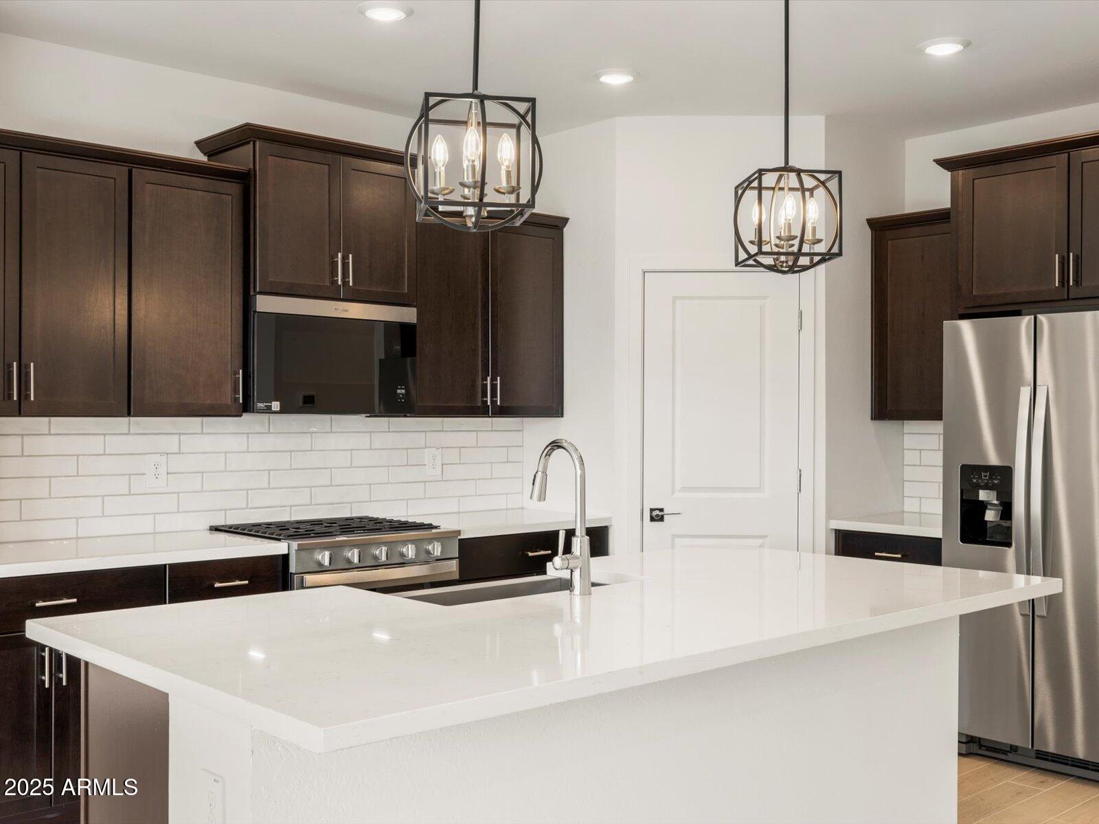 15802 W GRAY FOX Trail