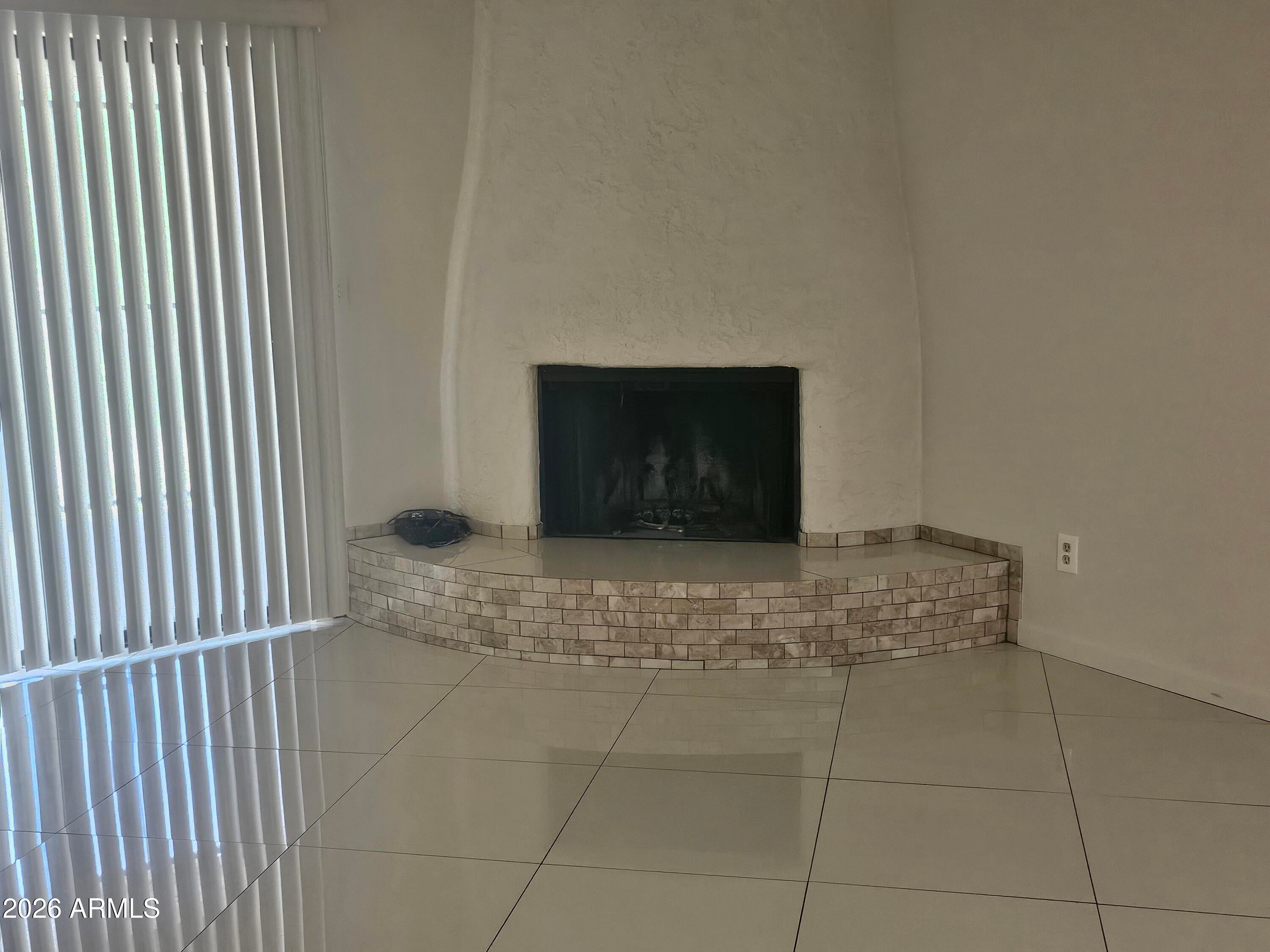 8202 N 21ST Drive B102