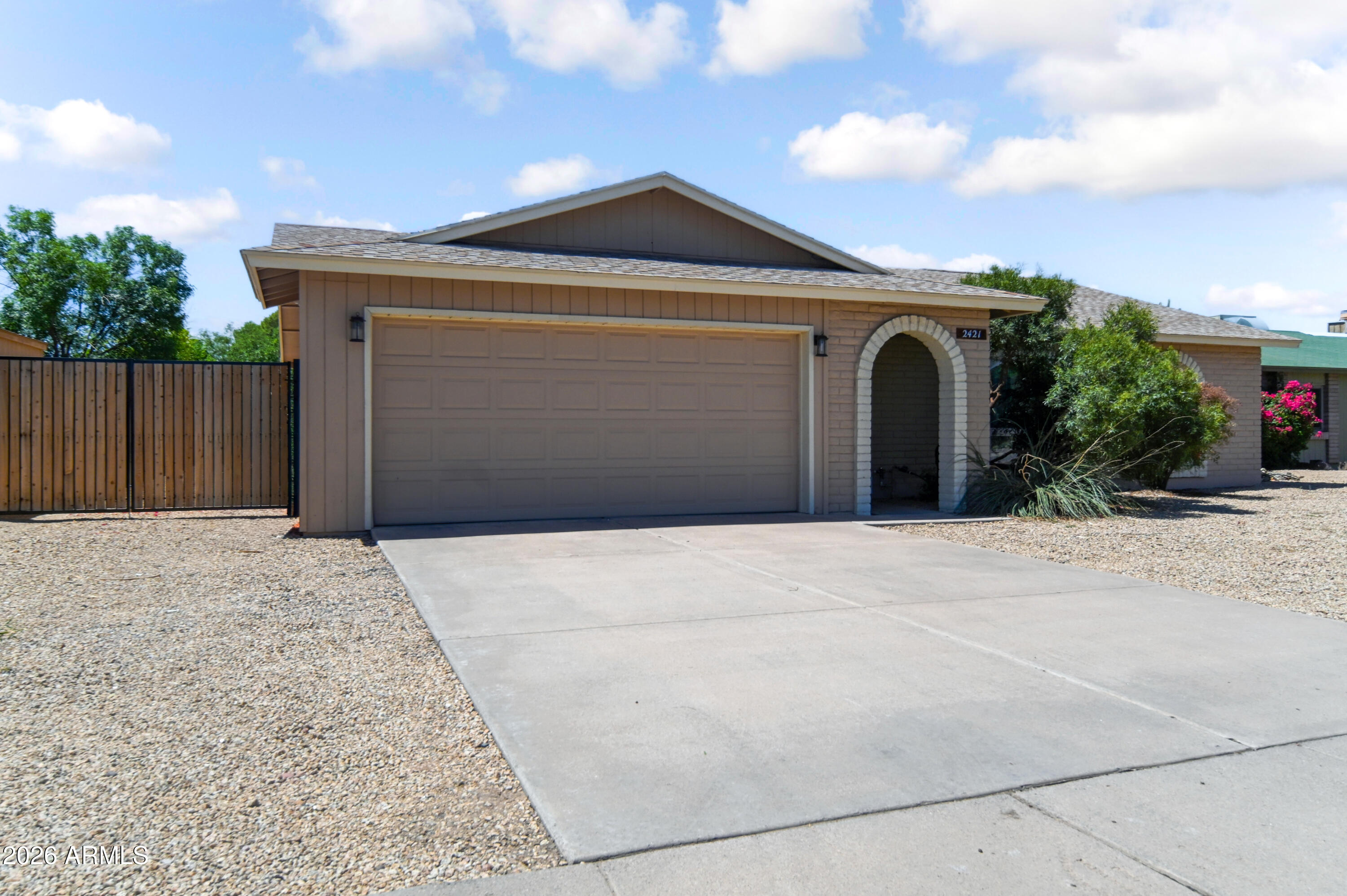 Properties 2 2421 W Brooks Street