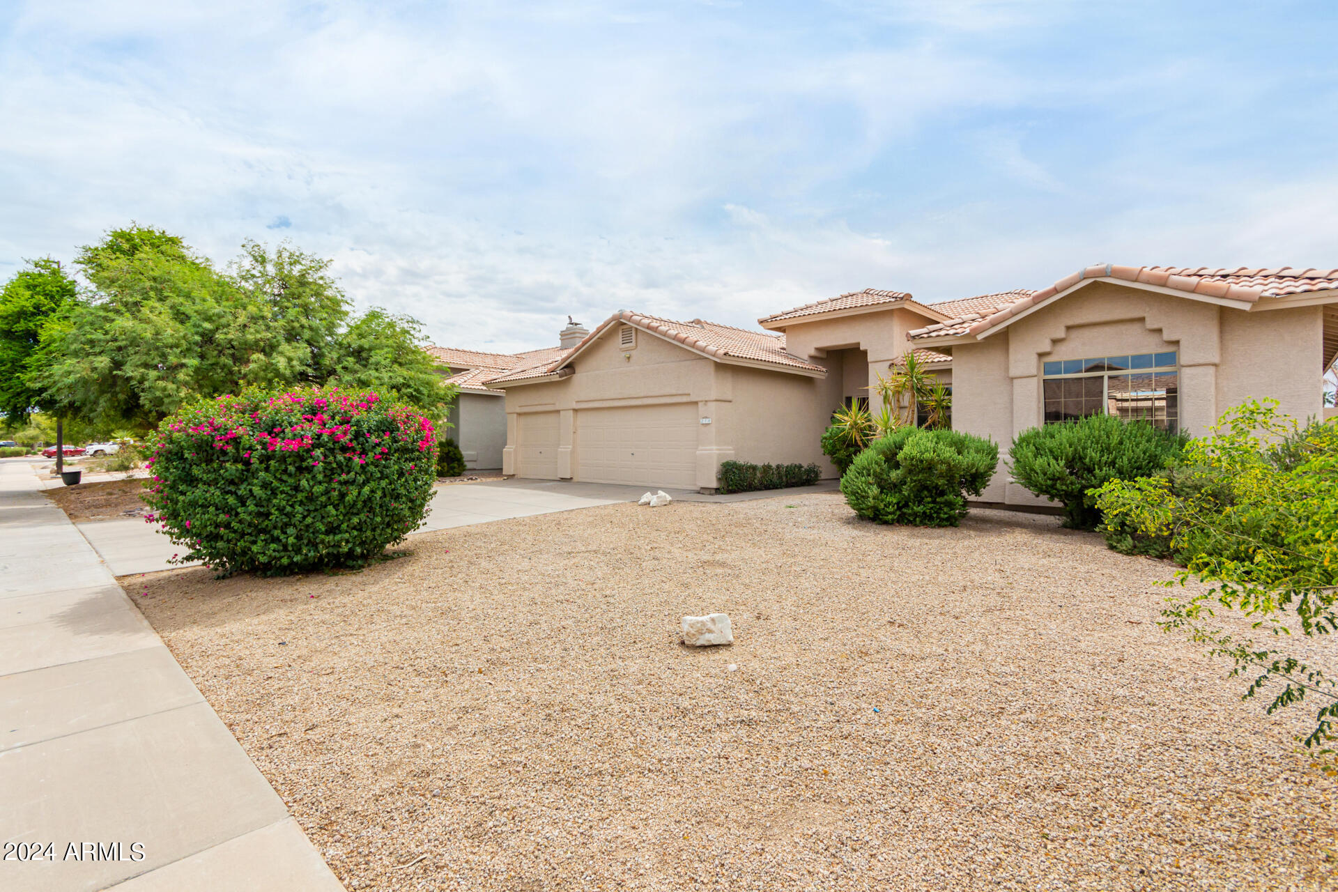 View Gilbert, AZ 85296 house